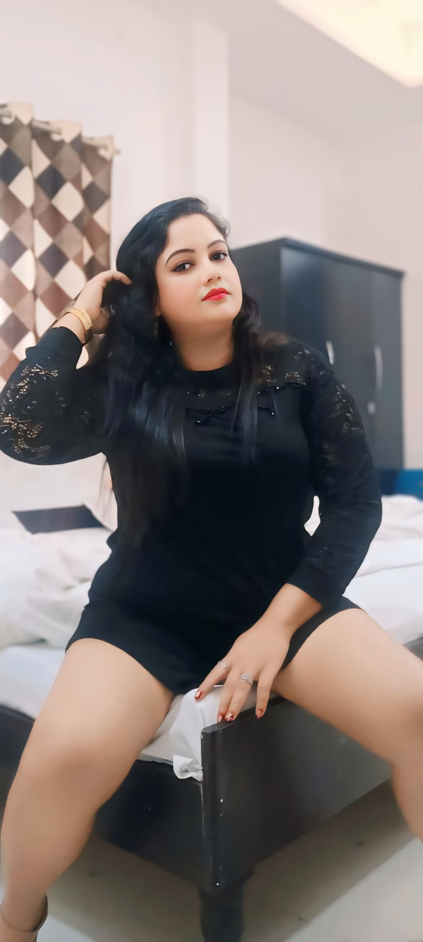 College girl escort service in Jaipur call on 9986❤️1230❤️83