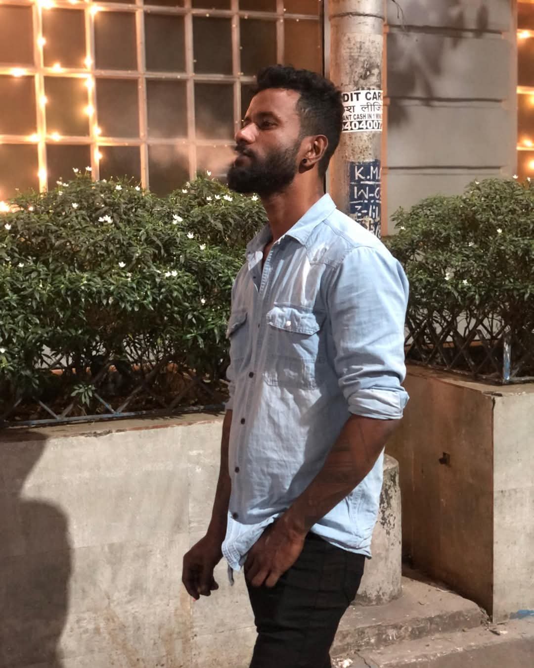 Man to man body massage service