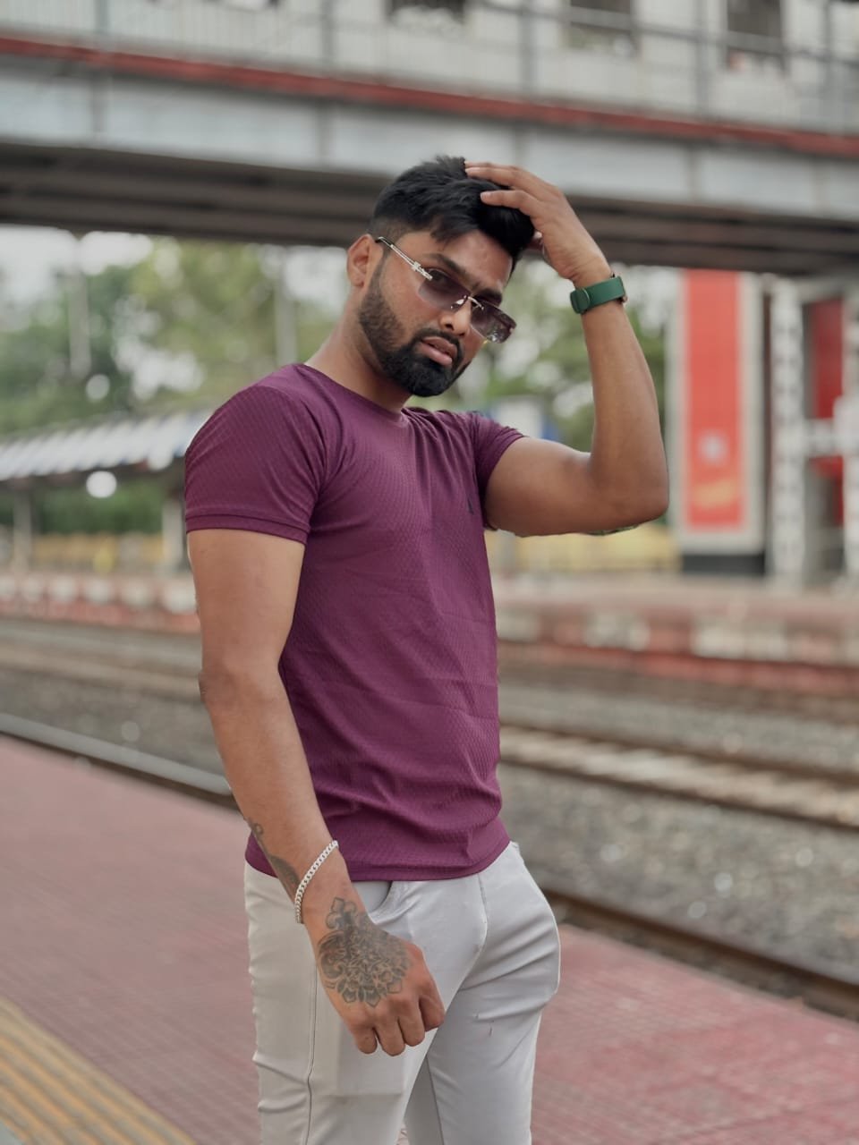 Male to male body massage services in dumdum