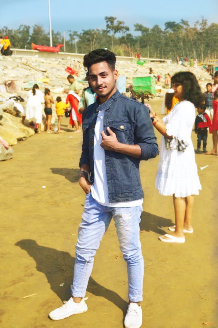 Male to male body massage