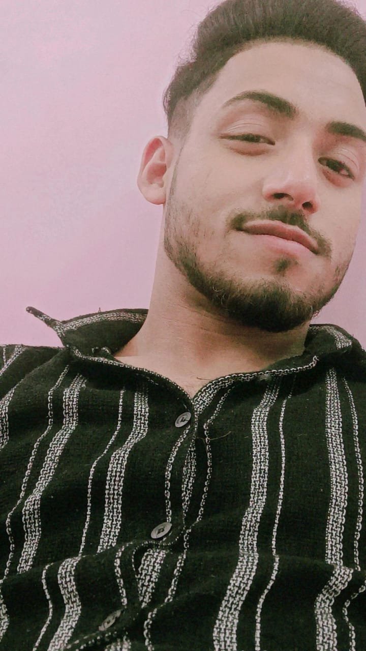 Male to male body massage