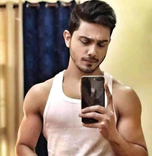 I'm Raghu independent boy Unsatisfied women looking for service contact me