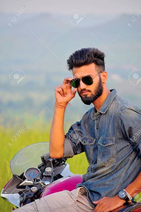 Varanasi Male escorts service available female contact me